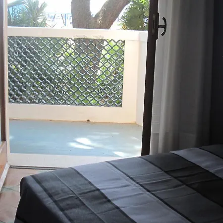 Pineta Lovable Seaview Apartamento Grado